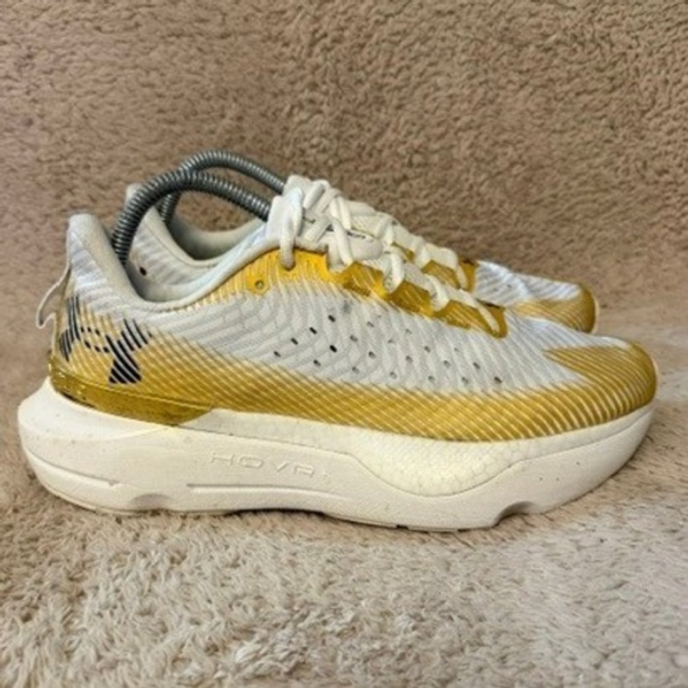 Under Armour HOVR‎ Infinite Pro Womens 8.5 Running Shoes White Gold 3027200-105